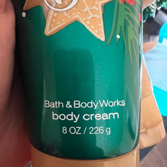 Bath & Body Works Vanilla Bean Noel Body Cream and Scrub Set - Picture 4 of 5